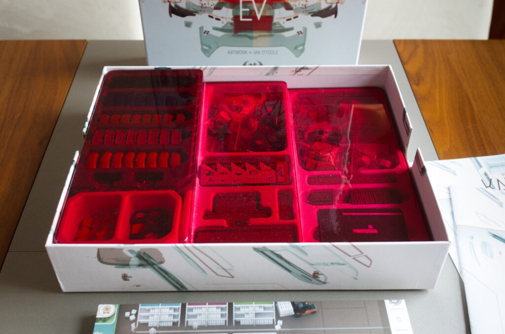 Insert of board game Kanban EV with trays and plastic lid